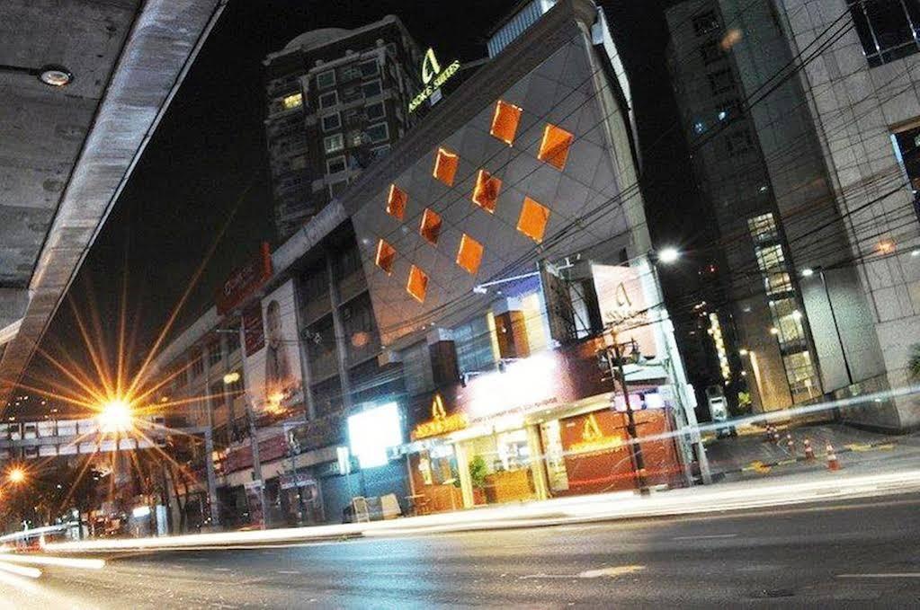 Studio Asoke Банкок Екстериор снимка