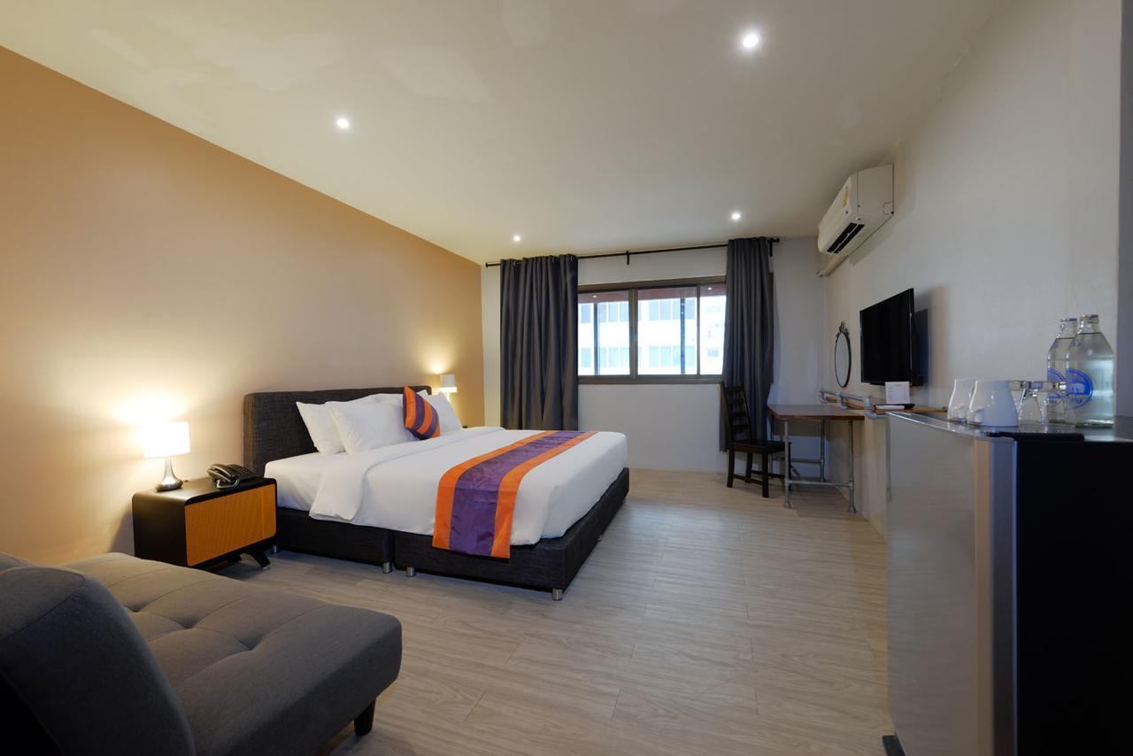 Studio Asoke Банкок Екстериор снимка